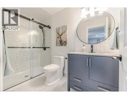 26 LORRAINE Drive - 32