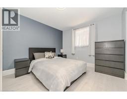 26 LORRAINE Drive - 33