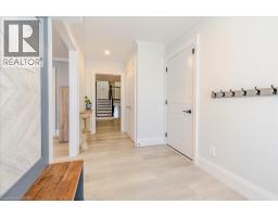 26 LORRAINE Drive - 8