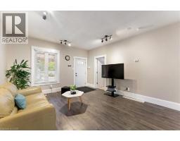 24 ROSE Avenue - 6