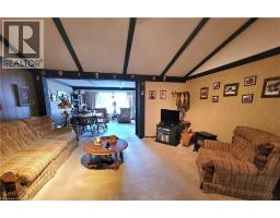 111 RIVERBANK Drive N - 19