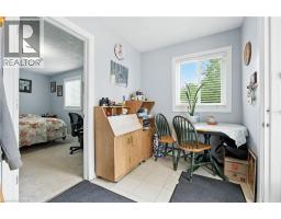 11 JAMES Avenue - 14