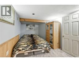 11 JAMES Avenue - 22