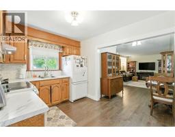 11 JAMES Avenue - 7