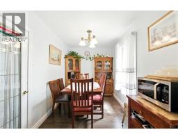 11 JAMES Avenue - 8