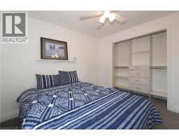 442 LOWTHER Street S - 27
