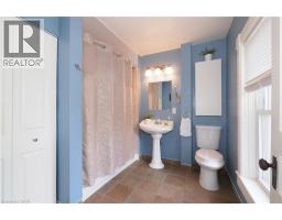442 LOWTHER Street S - 30