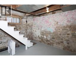 442 LOWTHER Street S - 31