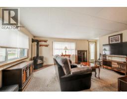 2 FAIRVIEW Crescent - 11