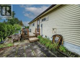 2 FAIRVIEW Crescent - 30