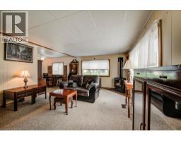 2 FAIRVIEW Crescent - 9