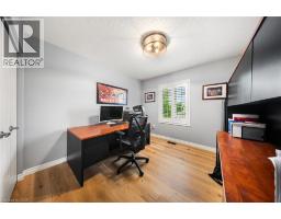 144 ENDEAVOUR Drive - 16