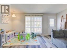 879 PARKINSON Road UnitNo. 28 - 15