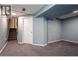 173 HIGHLAND Crescent - 41