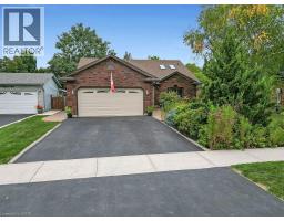 30 HIGHLAND Boulevard - 1