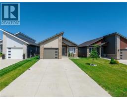 98 MOONSTONE Crescent - 2