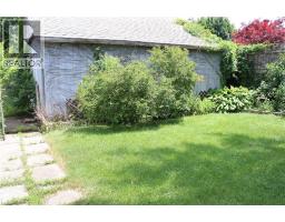 665 LAKESHORE Road - 10