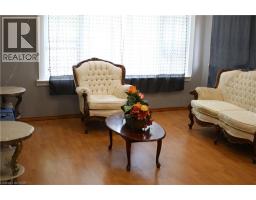 665 LAKESHORE Road - 4