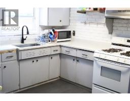 665 LAKESHORE Road - 5