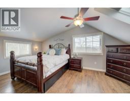 17 MEADOWCREEK Lane - 18