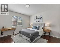 304 FALLING GREEN Crescent - 23