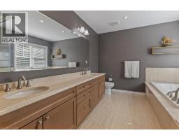 304 FALLING GREEN Crescent - 25