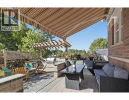 304 FALLING GREEN Crescent - 44