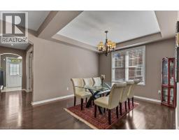 304 FALLING GREEN Crescent - 8