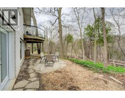 279 FERNDALE Place - 33