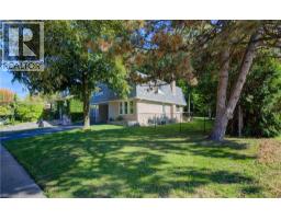 276 LAURENTIAN Drive - 3