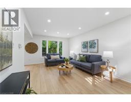 28 WINDALE Crescent - 3
