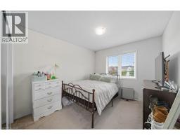 176 MACLACHLAN Avenue - 21