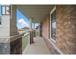 176 MACLACHLAN Avenue - 3