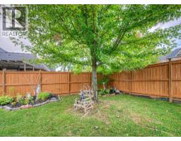 970 ZELLER Crescent - 34