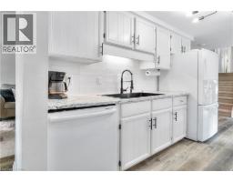 27 WHEATFIELD Crescent - 16