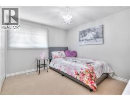 27 WHEATFIELD Crescent - 20
