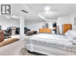 27 WHEATFIELD Crescent - 31