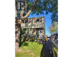 70 TIMBERLANE Crescent - 2