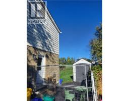 70 TIMBERLANE Crescent - 4