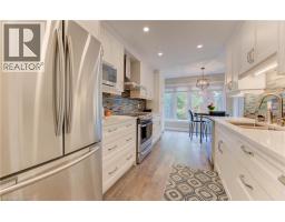 225 BENJAMIN Road UnitNo. 61 - 17