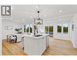 12 SCHEIFELE Place - 18