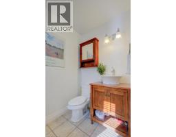 20 GOLDFINCH Street - 15