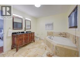 20 GOLDFINCH Street - 17