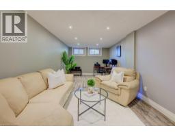20 GOLDFINCH Street - 29
