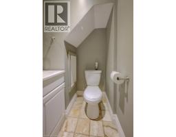 20 GOLDFINCH Street - 31