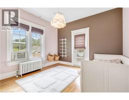 410 MAIN Street W - 27