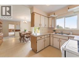 847 CARLUKE Road W - 15