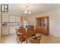 847 CARLUKE Road W - 16