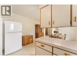 847 CARLUKE Road W - 18