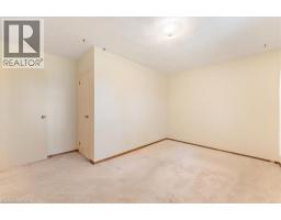 847 CARLUKE Road W - 27